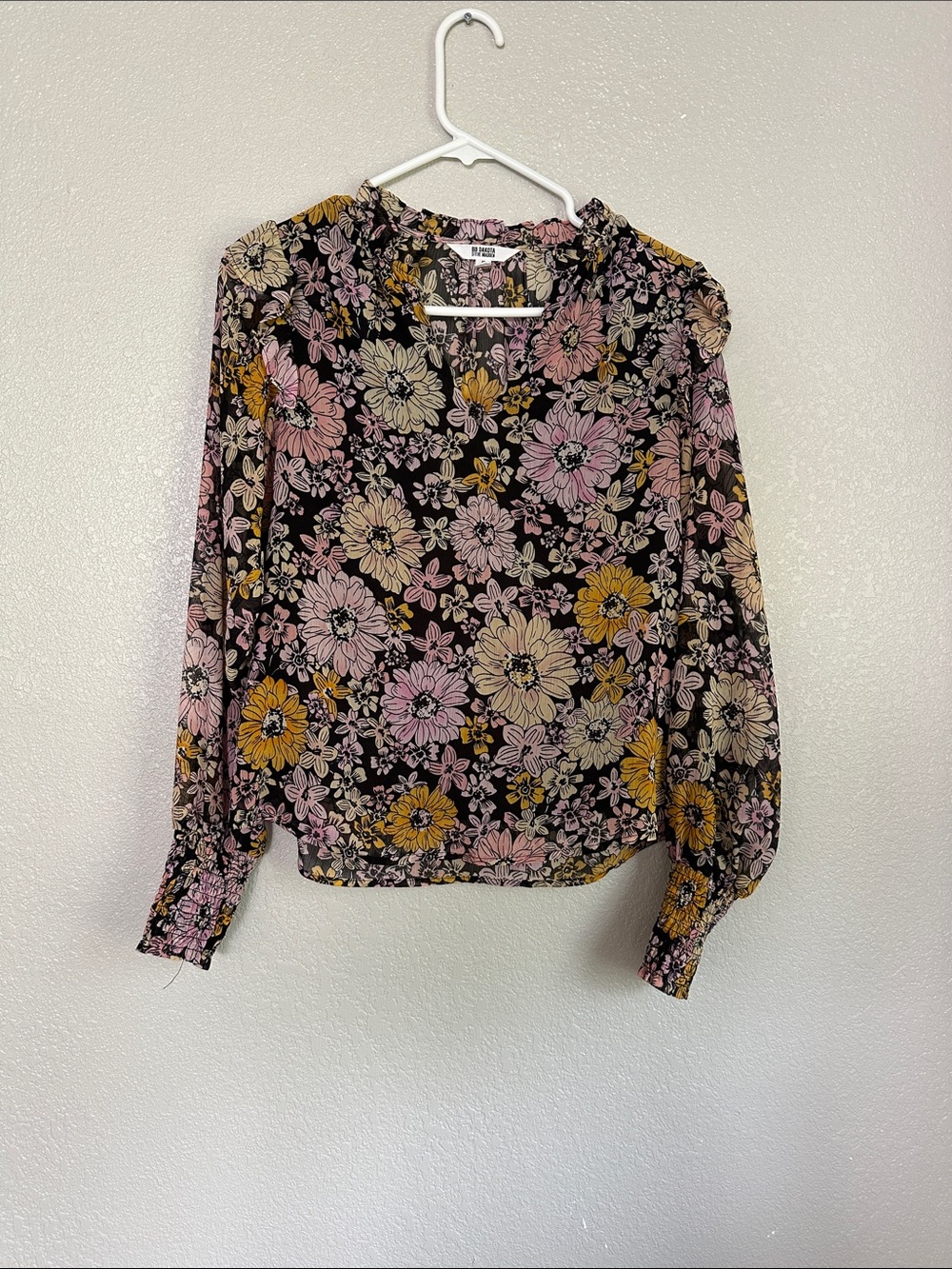 BB Dakota by Steve Madden Long Sleeve Floral Blouse Top